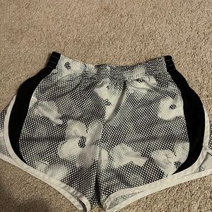 Flower designed athletic shorts